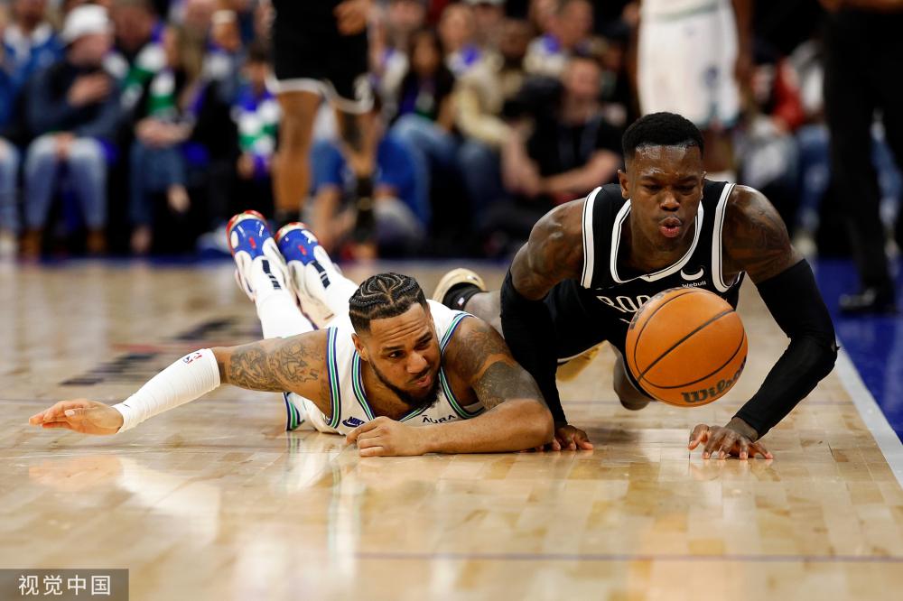 颁奖典礼上 颁奖典礼上